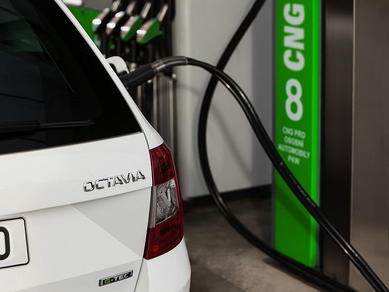 Alternativním pohonům vévodí CNG